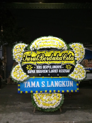 Papan Bunga Duka di Winangun Dua